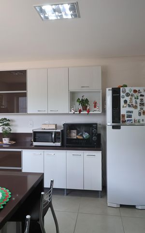 Casa à venda com 233m², 5 quartos e 4 vagasCozinha