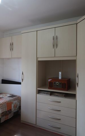 Casa à venda com 233m², 5 quartos e 4 vagasQuarto 2