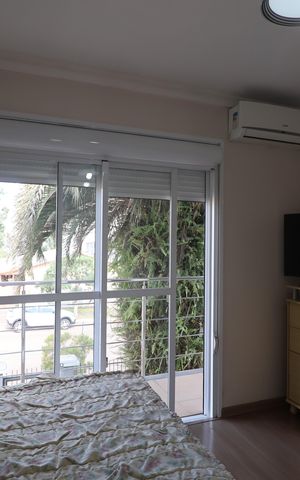 Casa à venda com 233m², 5 quartos e 4 vagasSuite