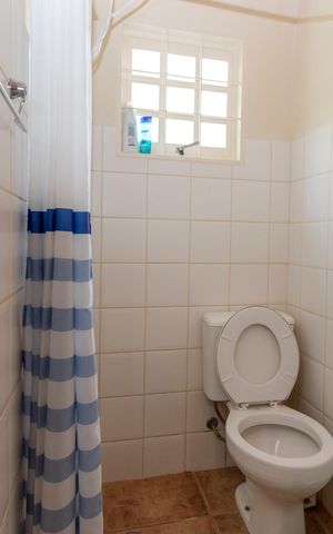 Casa para alugar com 370m², 4 quartos e 3 vagas Casa para alugar com 370m², 4 quartos e 3 vagasBanheiro da Suíte