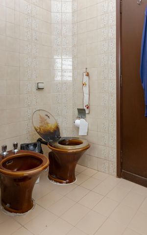 Casa para alugar com 370m², 4 quartos e 3 vagas Casa para alugar com 370m², 4 quartos e 3 vagasBanheiro 1