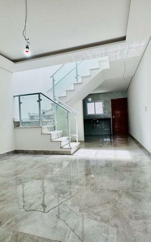 Casa à venda com 116m², 3 quartos e 2 vagas