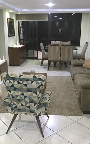 Apartamento à venda com 120m², 3 quartos e 1 vaga