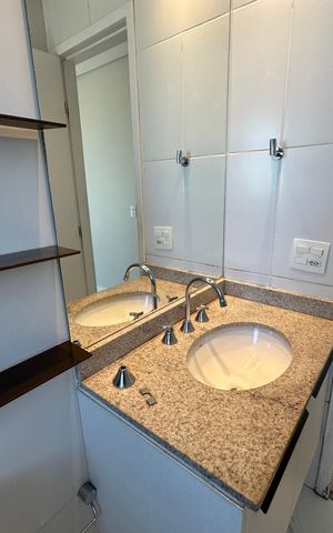 Apartamento à venda com 86m², 3 quartos e 2 vagas Apartamento à venda com 86m², 3 quartos e 2 vagasBanheiro da Suíte 2