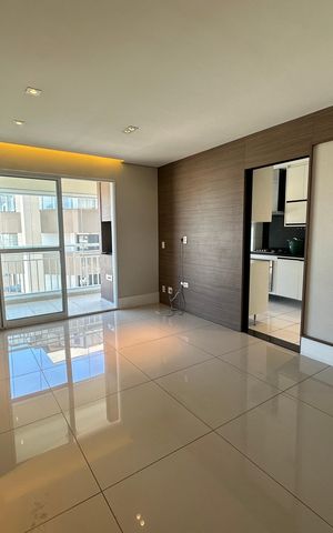 Apartamento à venda com 86m², 3 quartos e 2 vagas Apartamento à venda com 86m², 3 quartos e 2 vagasSala