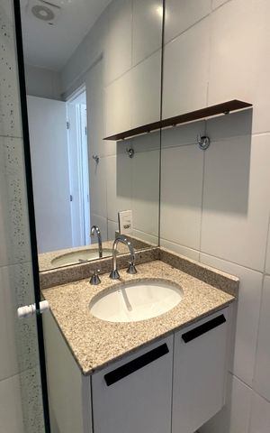 Apartamento à venda com 86m², 3 quartos e 2 vagas Apartamento à venda com 86m², 3 quartos e 2 vagasBanheiro da Suíte 1
