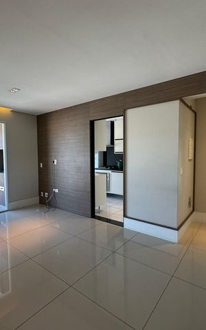 Apartamento à venda com 86m², 3 quartos e 2 vagas Apartamento à venda com 86m², 3 quartos e 2 vagasSala