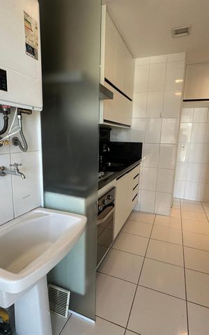 Apartamento à venda com 86m², 3 quartos e 2 vagas Apartamento à venda com 86m², 3 quartos e 2 vagasÁrea de Serviço