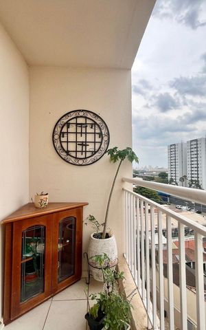 Apartamento à venda com 63m², 2 quartos e 2 vagas Apartamento à venda com 63m², 2 quartos e 2 vagasVista da Sacada
