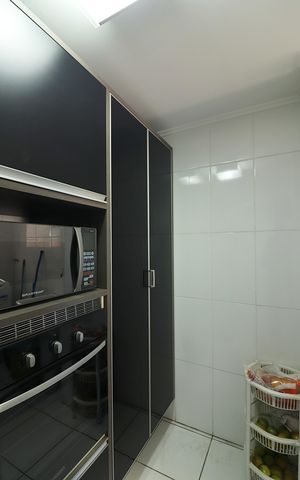 Apartamento à venda com 96m², 2 quartos e 2 vagasCozinha 