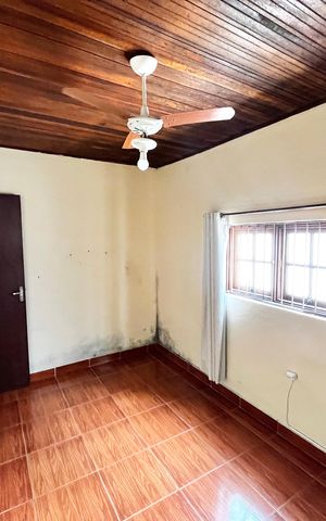 Casa à venda com 375m², 7 quartos e 4 vagas Casa à venda com 375m², 7 quartos e 4 vagasQuarto 1
