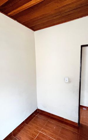 Casa à venda com 375m², 7 quartos e 4 vagas Casa à venda com 375m², 7 quartos e 4 vagasQuarto 2