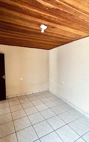 Casa à venda com 375m², 7 quartos e 4 vagas Casa à venda com 375m², 7 quartos e 4 vagasQuarto 3