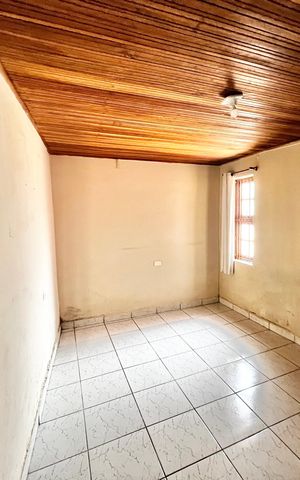 Casa à venda com 375m², 7 quartos e 4 vagas Casa à venda com 375m², 7 quartos e 4 vagasQuarto 3