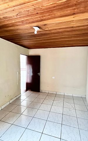 Casa à venda com 375m², 7 quartos e 4 vagas Casa à venda com 375m², 7 quartos e 4 vagasQuarto 3