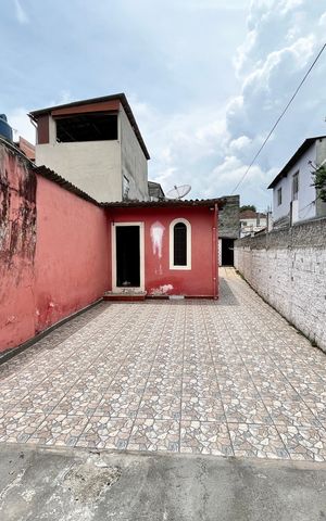 Casa à venda com 375m², 7 quartos e 4 vagas Casa à venda com 375m², 7 quartos e 4 vagasGaragem