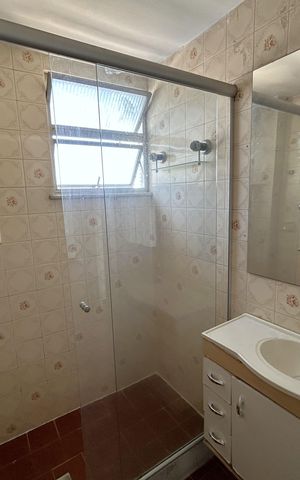 Apartamento para alugar com 66m², 2 quartos e 1 vagaBanheiro