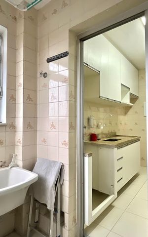 Apartamento à venda com 61m², 2 quartos e 1 vaga Apartamento à venda com 61m², 2 quartos e 1 vagaÁrea de Serviço