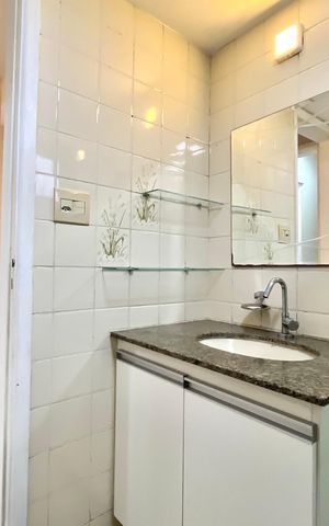 Apartamento à venda com 61m², 2 quartos e 1 vaga Apartamento à venda com 61m², 2 quartos e 1 vagaBanheiro da Suíte
