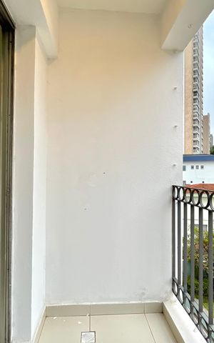 Apartamento à venda com 61m², 2 quartos e 1 vaga Apartamento à venda com 61m², 2 quartos e 1 vagaVaranda