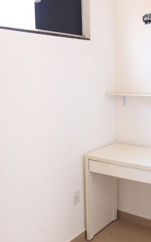 Casa de condomínio à venda com 225m², 3 quartos e 3 vagasEscritório 01