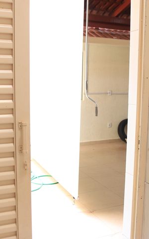 Casa de condomínio à venda com 225m², 3 quartos e 3 vagasÁrea de Serviço