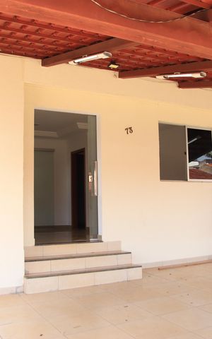 Casa de condomínio à venda com 225m², 3 quartos e 3 vagasFachada