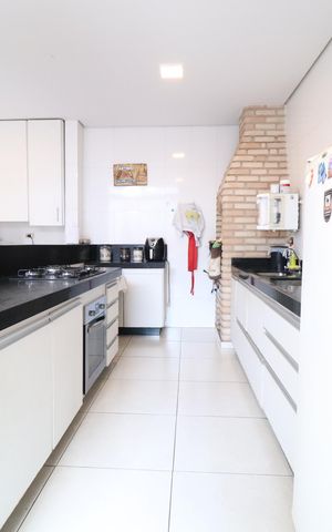 Casa para alugar com 370m², 5 quartos e 3 vagasCozinha