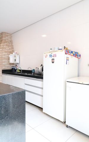 Casa para alugar com 370m², 5 quartos e 3 vagasCozinha