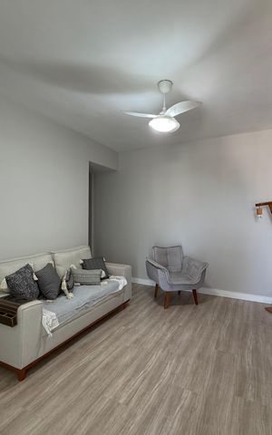 Apartamento à venda com 73m², 2 quartos e 1 vaga Apartamento à venda com 73m², 2 quartos e 1 vagaSala