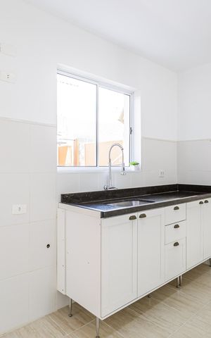 Casa à venda com 100m², 2 quartos e 1 vaga Casa à venda com 100m², 2 quartos e 1 vagaCozinha