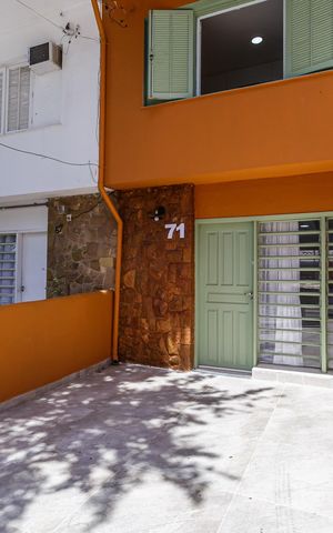 Casa à venda com 100m², 2 quartos e 1 vaga Casa à venda com 100m², 2 quartos e 1 vagaGaragem
