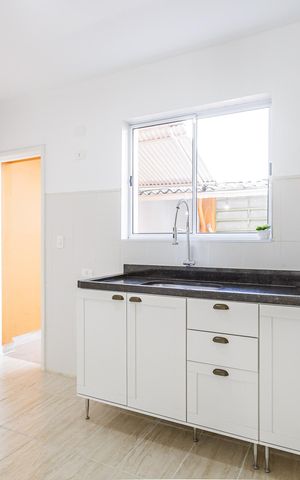 Casa à venda com 100m², 2 quartos e 1 vaga Casa à venda com 100m², 2 quartos e 1 vagaCozinha