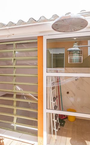 Casa à venda com 100m², 2 quartos e 1 vaga Casa à venda com 100m², 2 quartos e 1 vagaQuintal