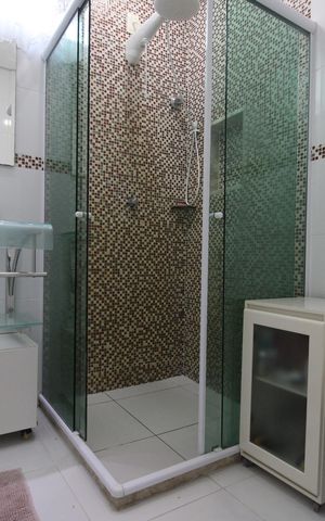 Casa de condomínio à venda com 127m², 2 quartos e 2 vagasBanheiro