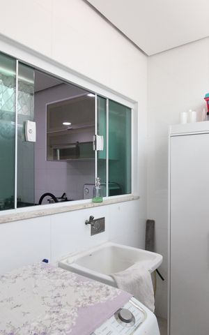 Casa de condomínio à venda com 127m², 2 quartos e 2 vagasÁrea de serviço