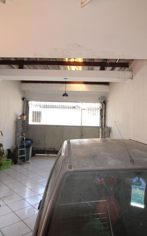 Casa à venda com 250m², 5 quartos e 4 vagasGaragem