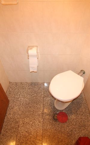 Casa à venda com 250m², 5 quartos e 4 vagasLavabo