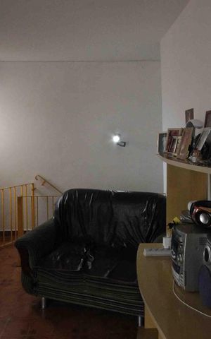 Casa à venda com 90m², 2 quartos e 2 vagas Casa à venda com 90m², 2 quartos e 2 vagasSala casa 02