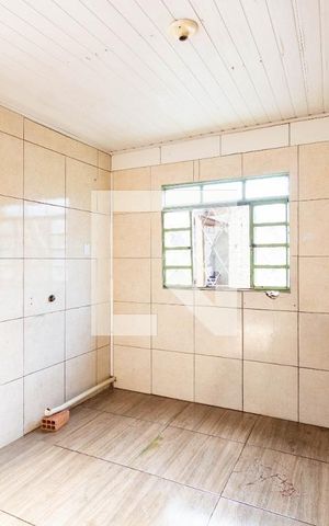 Casa à venda com 70m², 3 quartos e 1 vaga