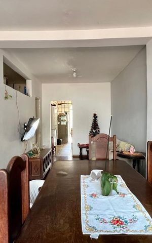 Casa à venda com 330m², 3 quartos e 3 vagassala