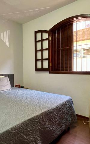 Casa à venda com 330m², 3 quartos e 3 vagasquarto 