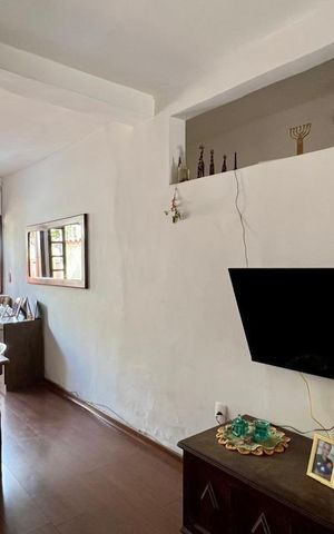 Casa à venda com 330m², 3 quartos e 3 vagassala 