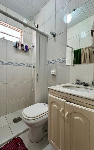 Casa à venda com 330m², 3 quartos e 3 vagasbanho