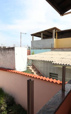 Casa à venda com 200m², 3 quartos e 6 vagasSacada da Suíte