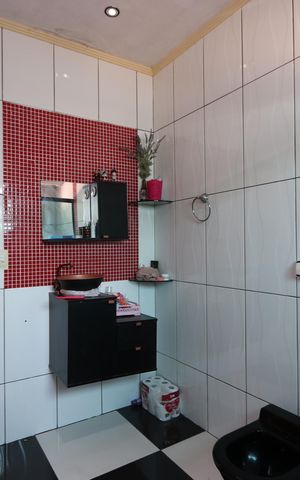 Casa à venda com 200m², 3 quartos e 6 vagasBanheiro da Suíte