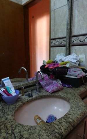 Casa à venda com 200m², 3 quartos e 6 vagasBanheiro Social