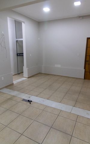 Casa à venda com 138m², 3 quartos e sem vaga Casa à venda com 138m², 3 quartos e sem vagaSALA