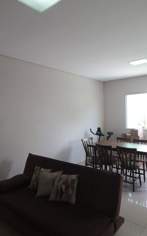 Casa para alugar com 200m², 3 quartos e 2 vagasSala