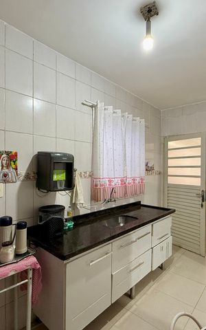 Casa à venda com 283m², 4 quartos e 4 vagasCozinha 